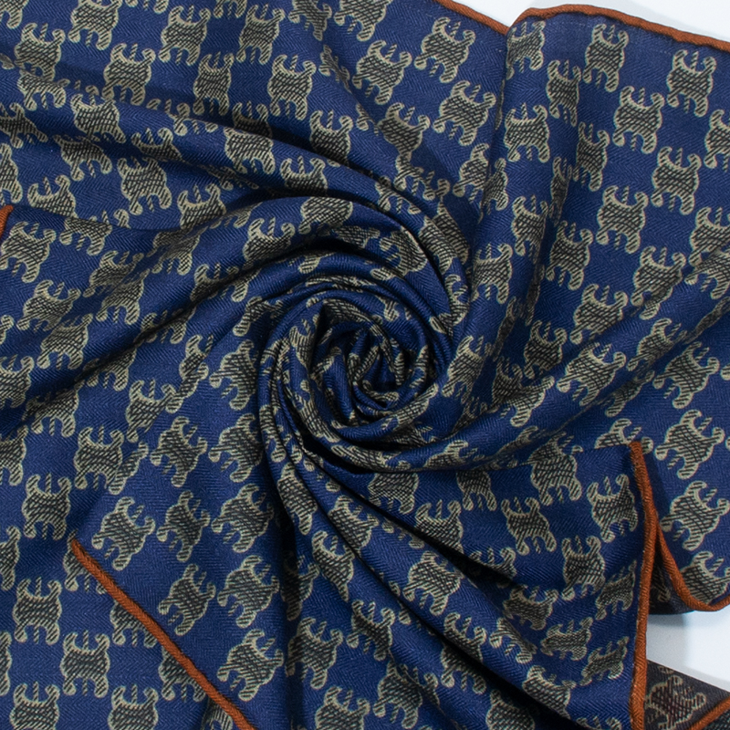 Warm Double-Sided Monogram Pri - Monogrammed Handkerchief recensione e prezzo