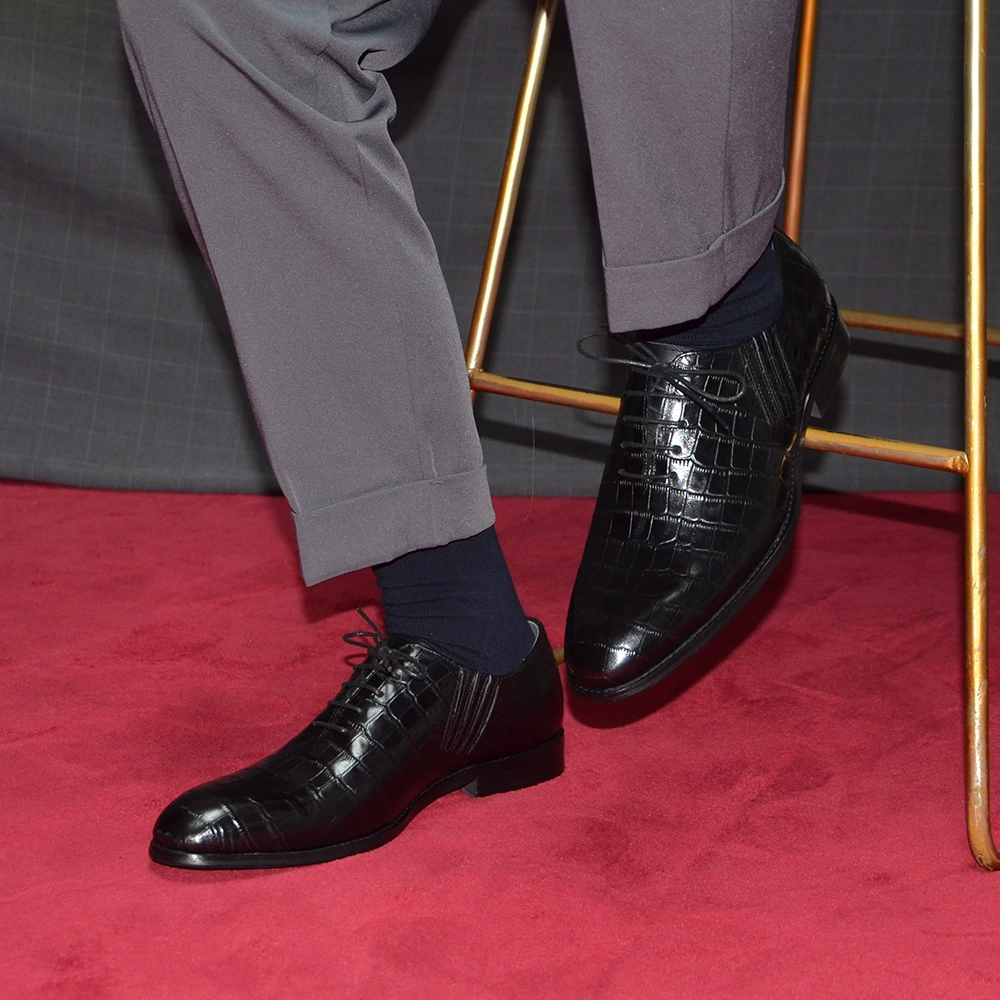 Men's Black Crocodile Pattern  - Men Formal Wear All Black recensione e prezzo